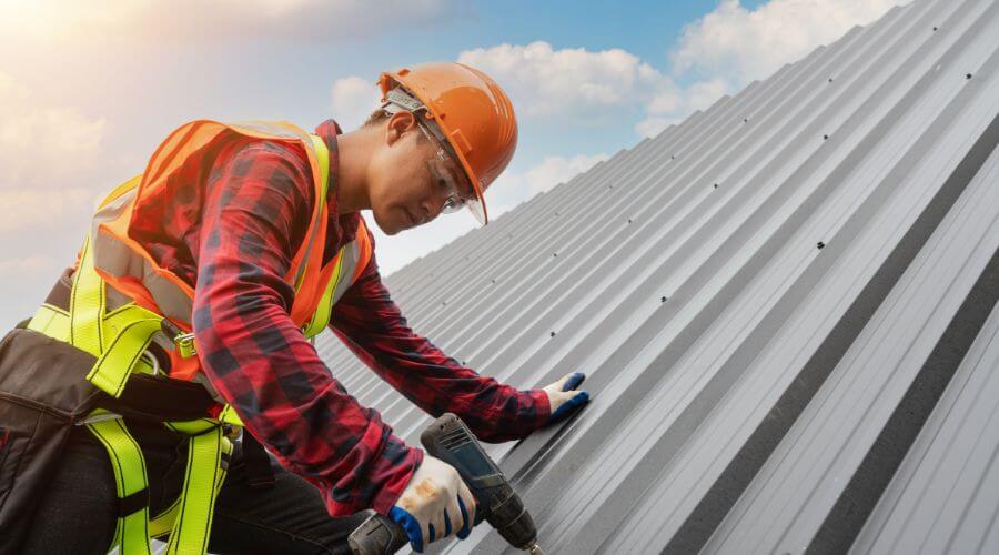 Professional Emergency Roof Repairs services in Livingston, IL